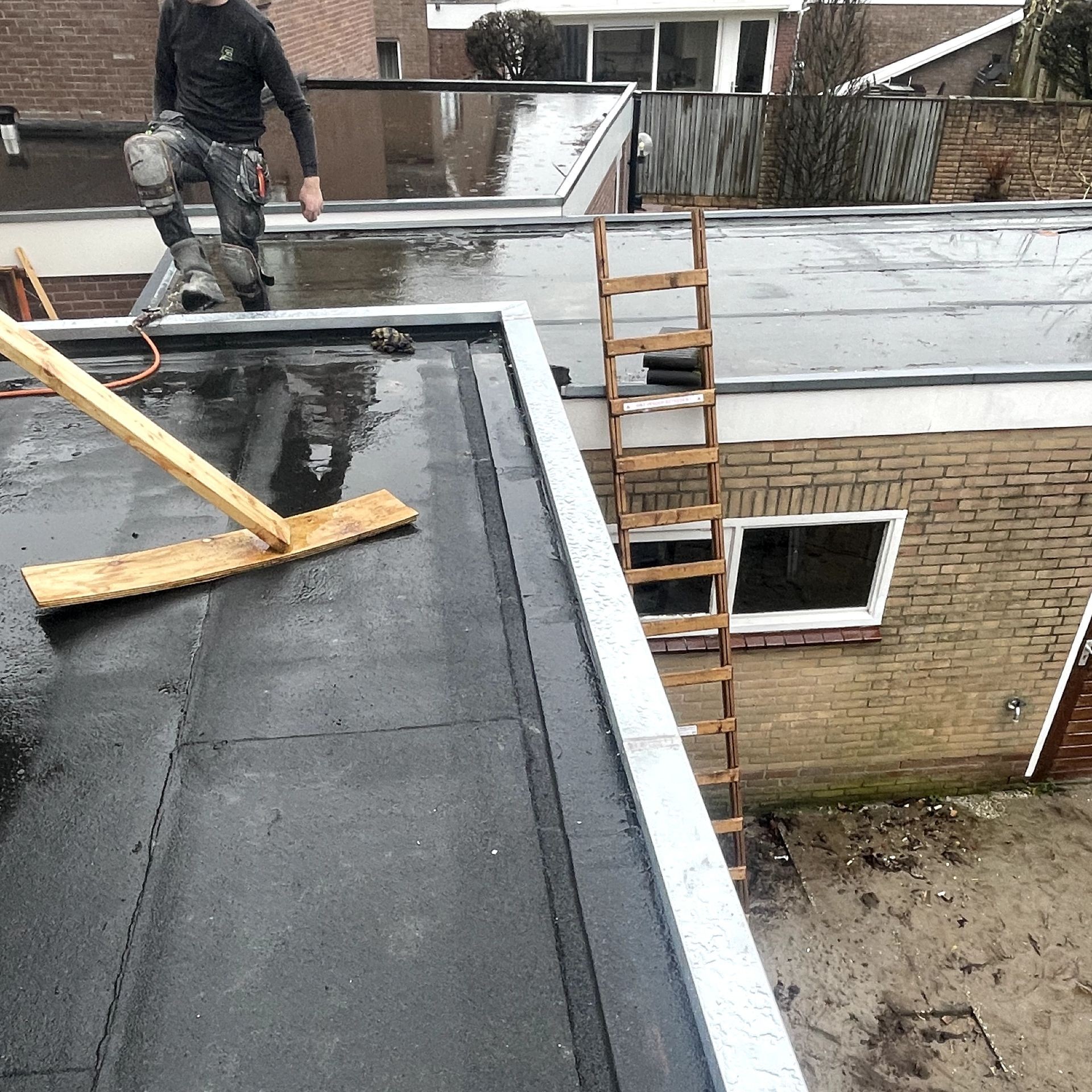 Vakman van Bruggeman Installatietechniek aan het werk